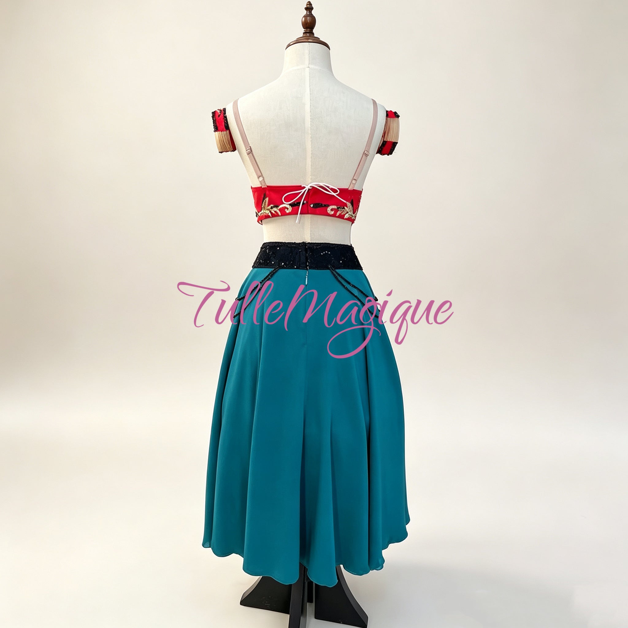 Flowing chiffon character skirt for professional ballet stage performances for Le Corsaire and oriental-themed variations.